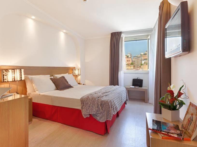 Smart Hotel Pincio Rome Bagian luar foto
